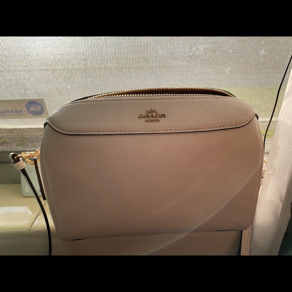 brand new cross body coach purse